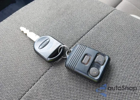 2010 Ford F-150 Stx/Xl/Xlt z USA, uszkodzony, nr VIN 1FTMF1E80AKB48627